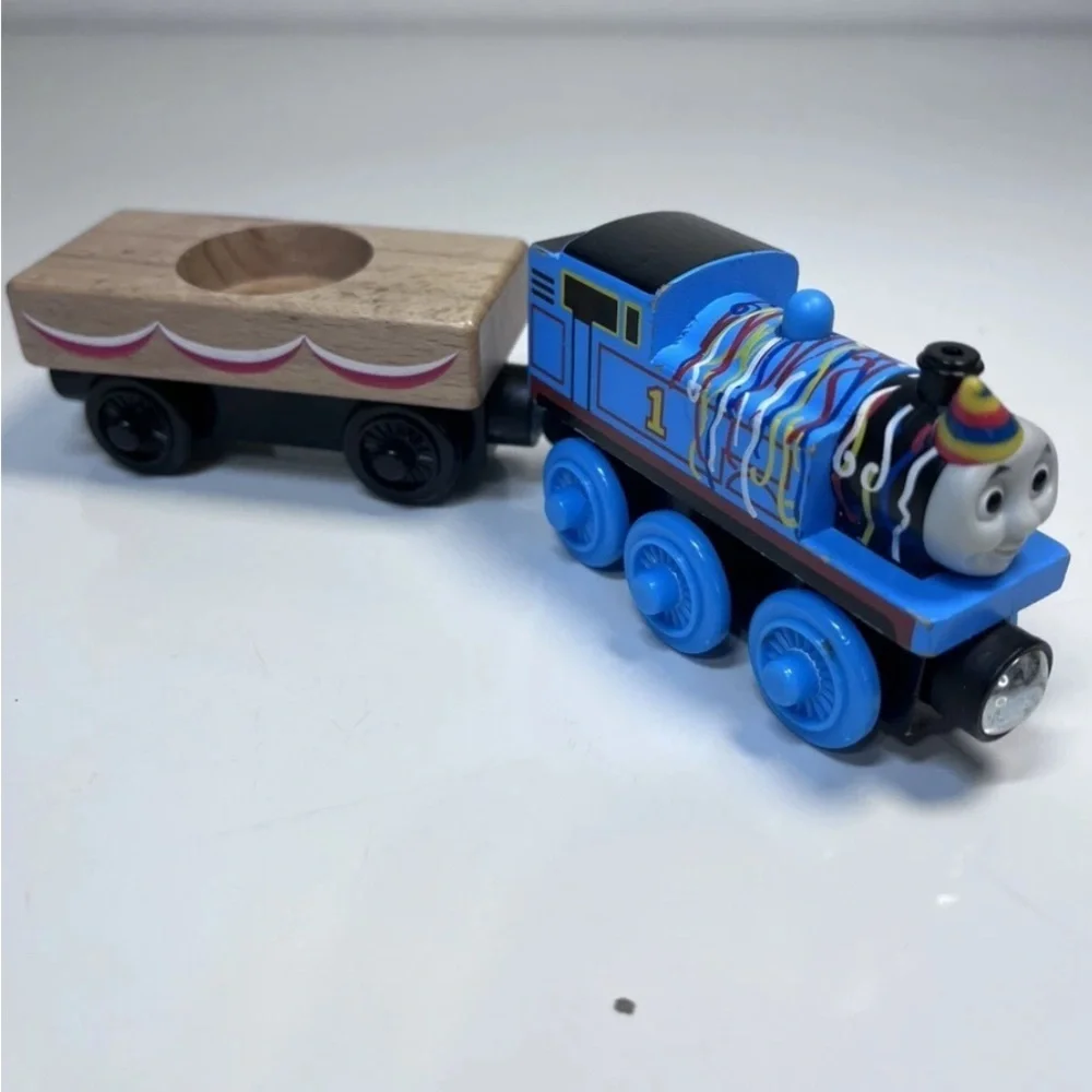 Thomas & Friends Wooden Railway Happy Birthday Thomas w/Cake Cargo‎ Car *no cake